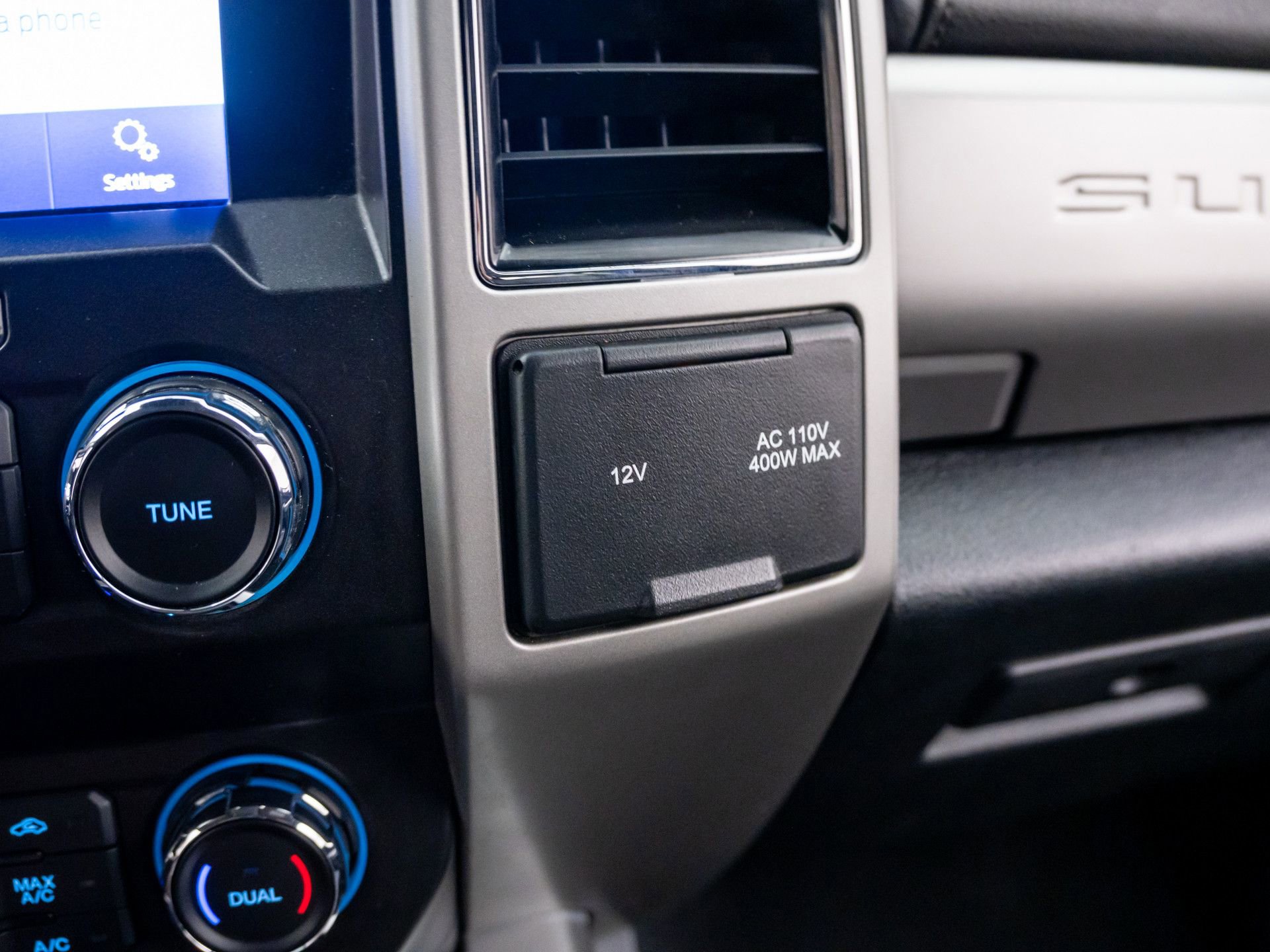 Used 2021 Ford F250 Lariat w/ Lariat Value Package image 30