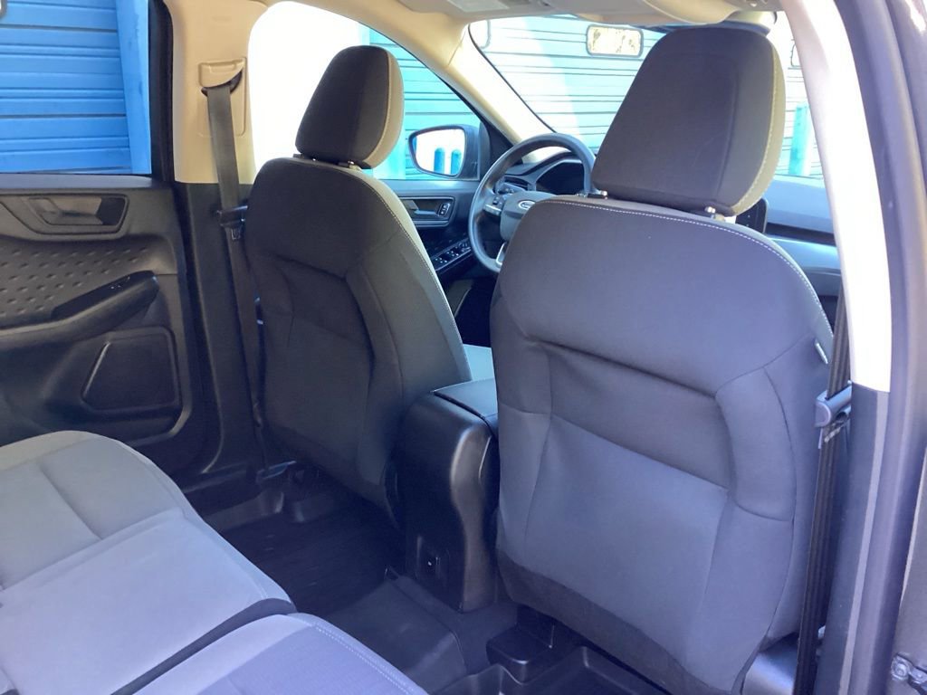 Used 2020 Ford Escape S image 37