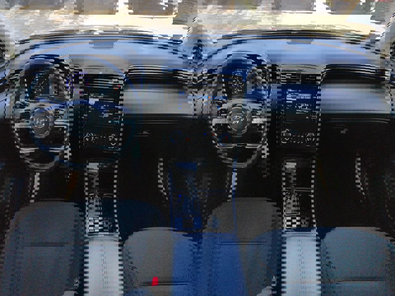 Used 2024 Hyundai Tucson SE image 15