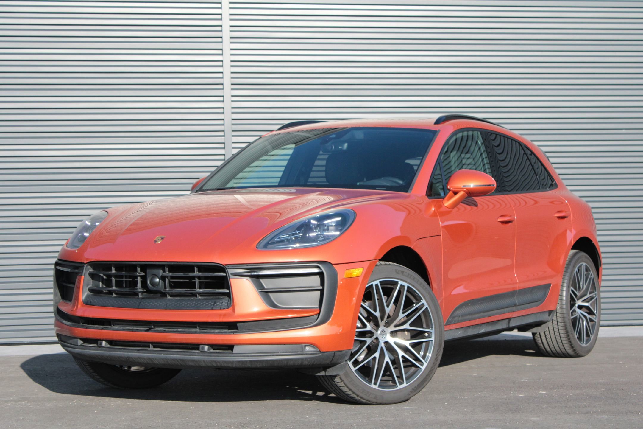 Used 2023 Porsche Macan image 1
