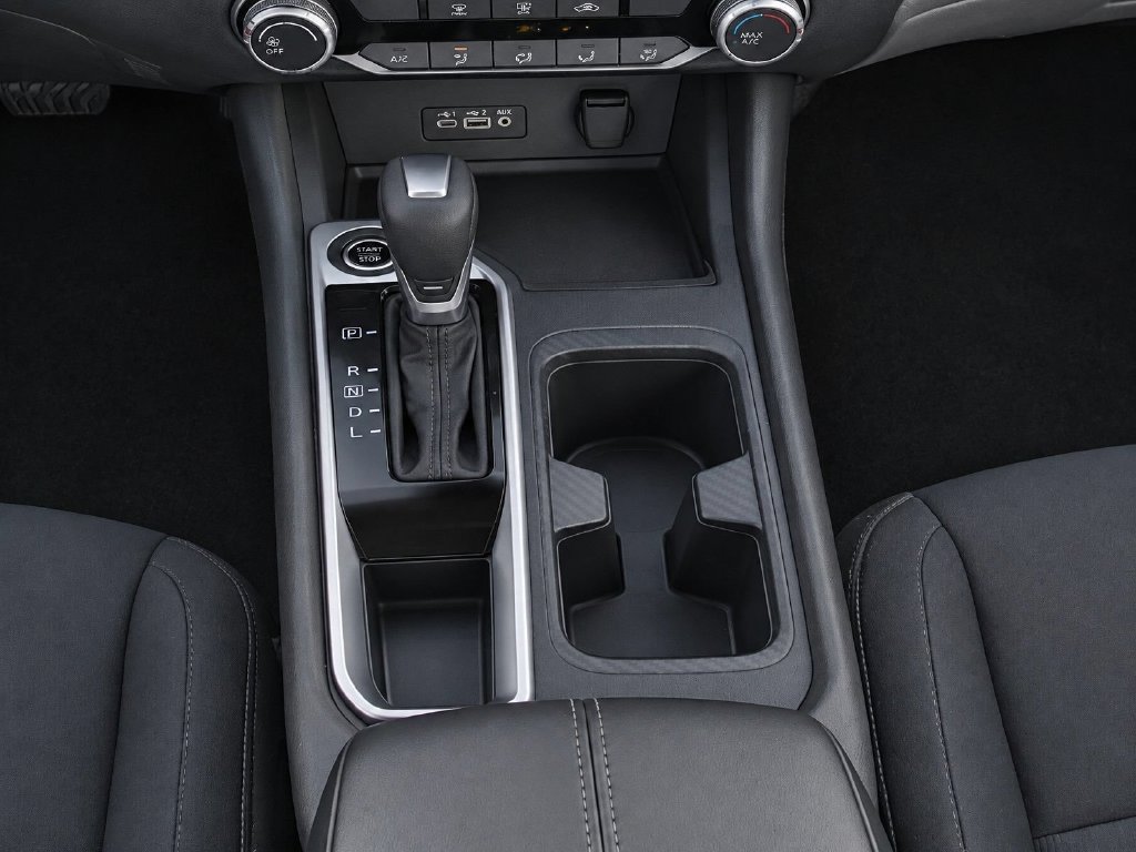 Used 2023 Nissan Sentra SV FWD image 25