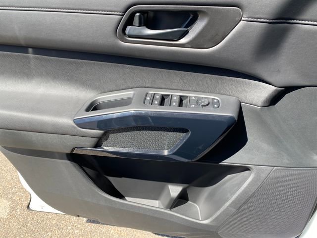 New 2026 Nissan Pathfinder SV image 13