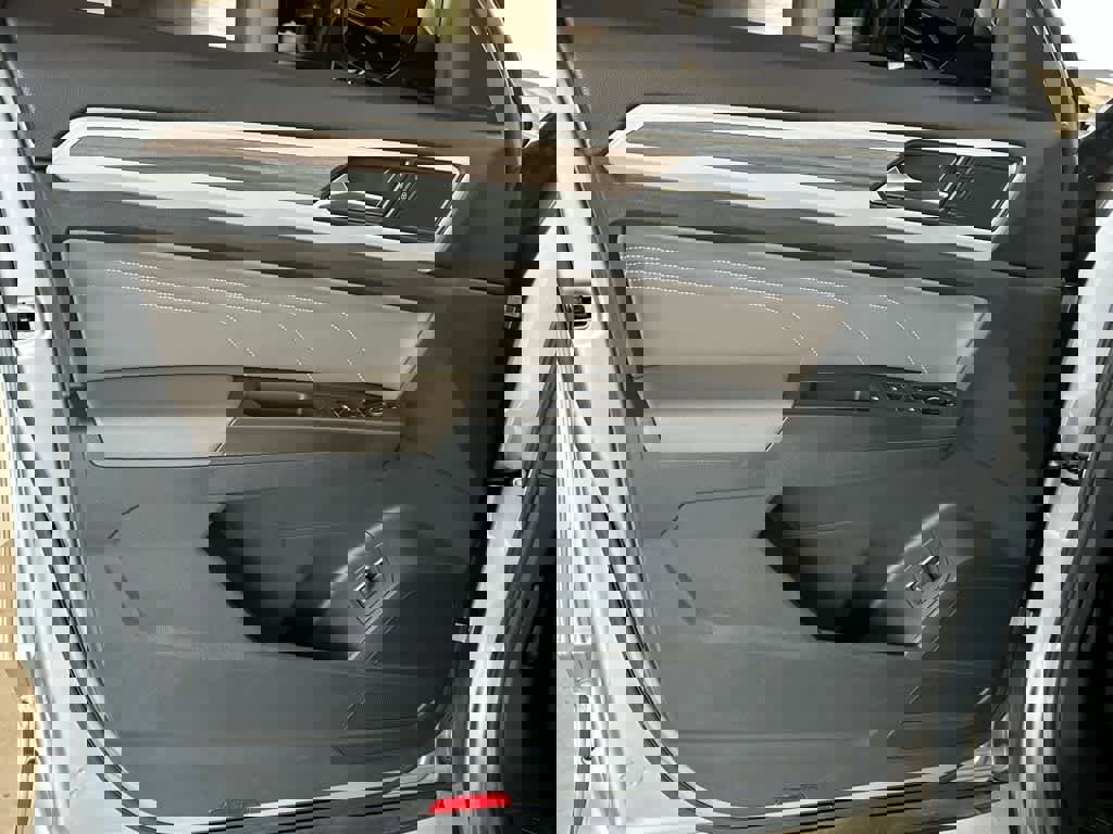 Certified 2023 Volkswagen Atlas SEL image 10