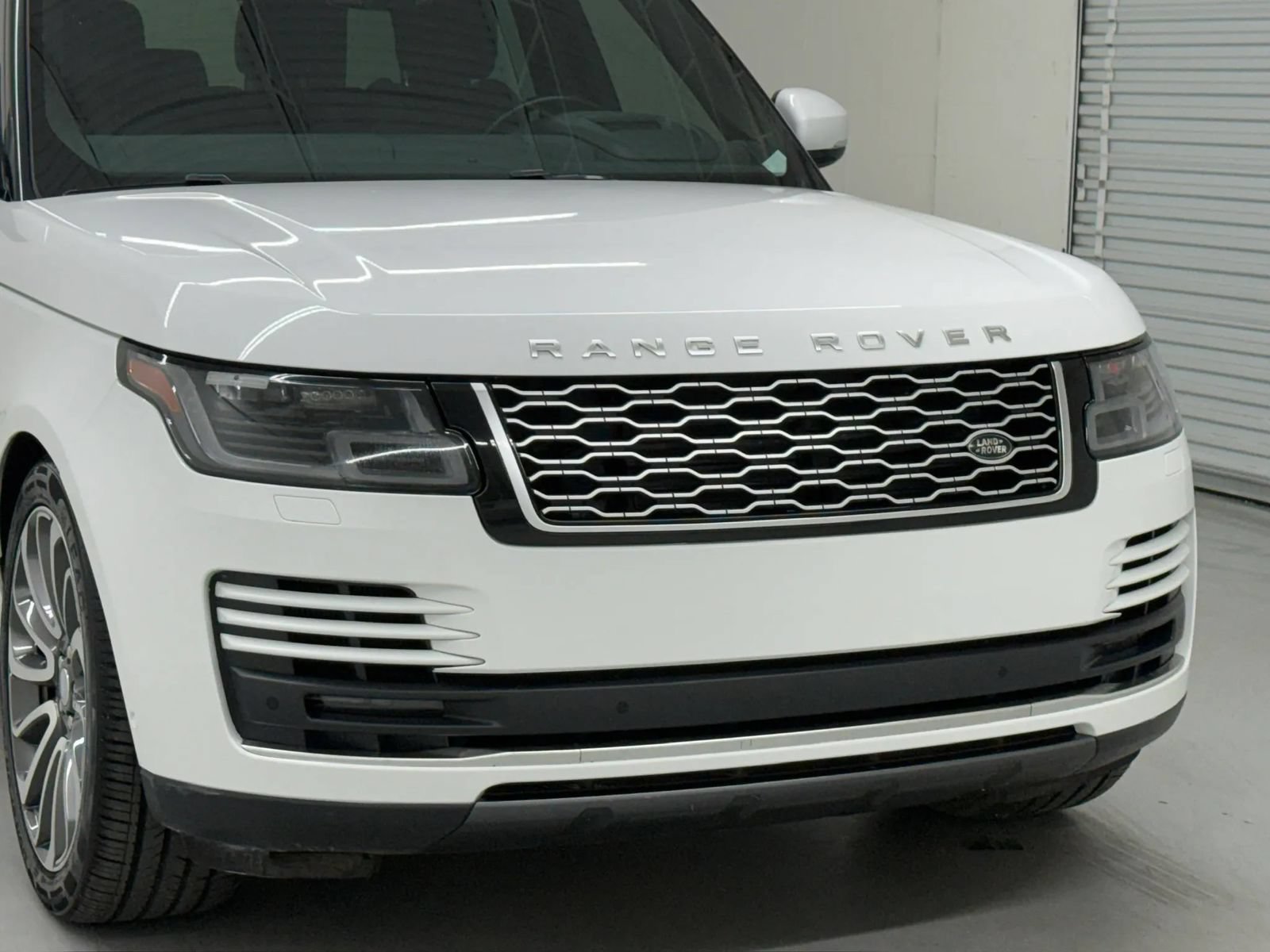 Used 2021 Land Rover Range Rover P525 Westminster Edition LWB AWD/4WD image 28