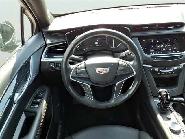 Used 2024 Cadillac XT5 Premium Luxury image 14