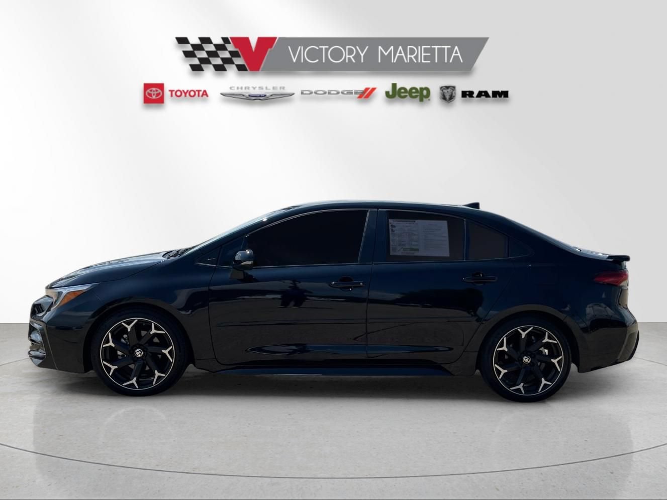 Used 2025 Toyota Corolla FX w/ Convenience Package FWD image 2