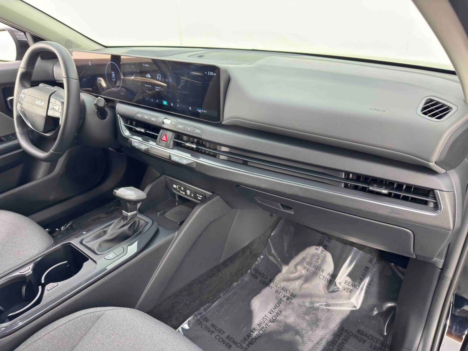 Used 2025 Kia K4 EX image 13