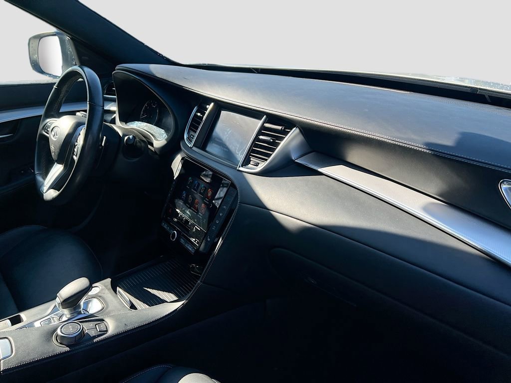 Used 2021 INFINITI QX50 Luxe w/ Appearance Package image 30