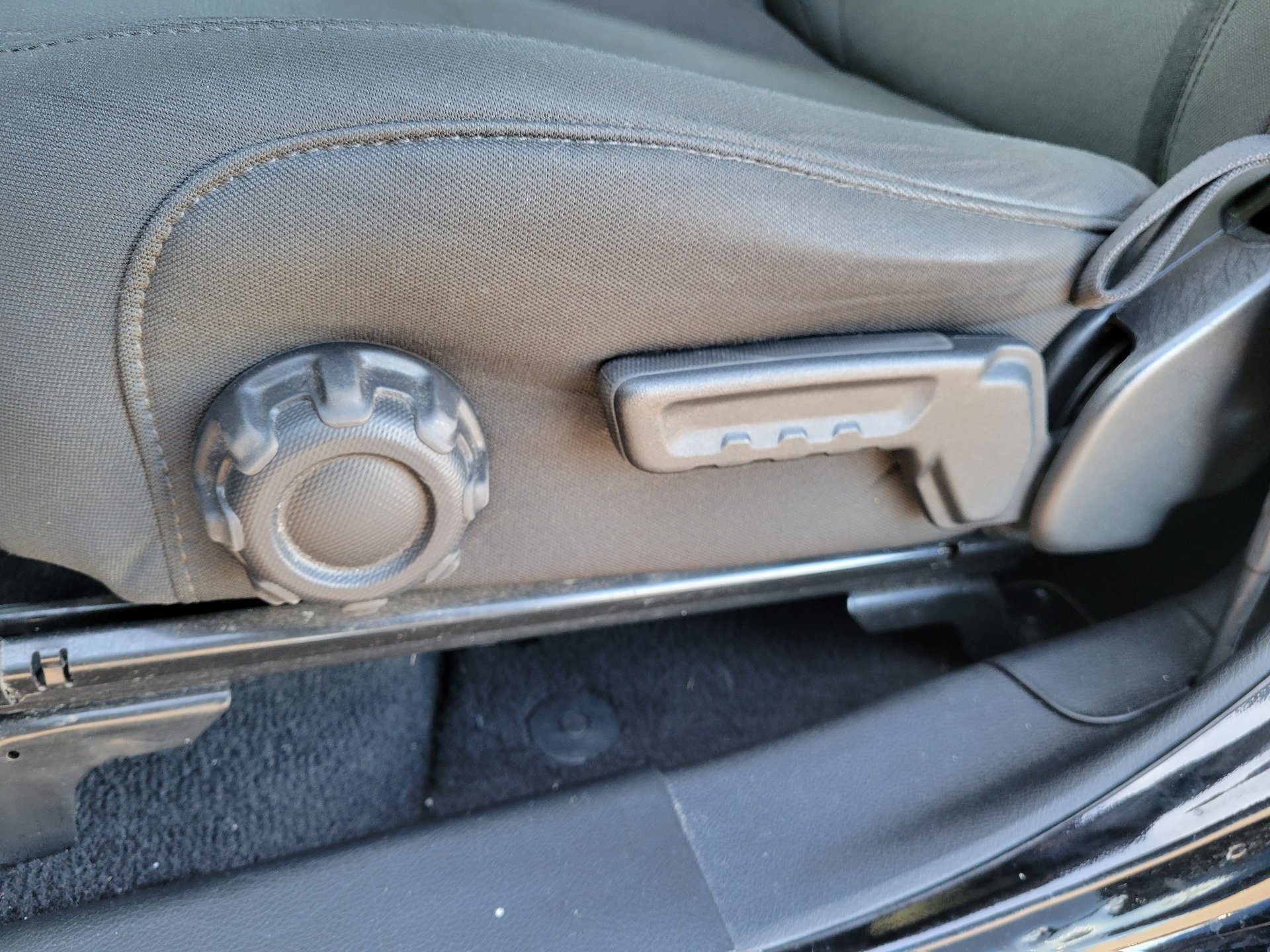 Used 2021 Jeep Gladiator Sport image 16