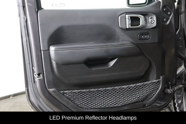 Used 2022 Jeep Wrangler Unlimited Rubicon AWD/4WD image 19