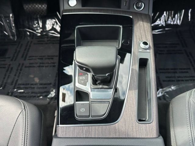 Used 2023 Audi Q5 2.0T Premium w/ Convenience Package AWD/4WD image 40