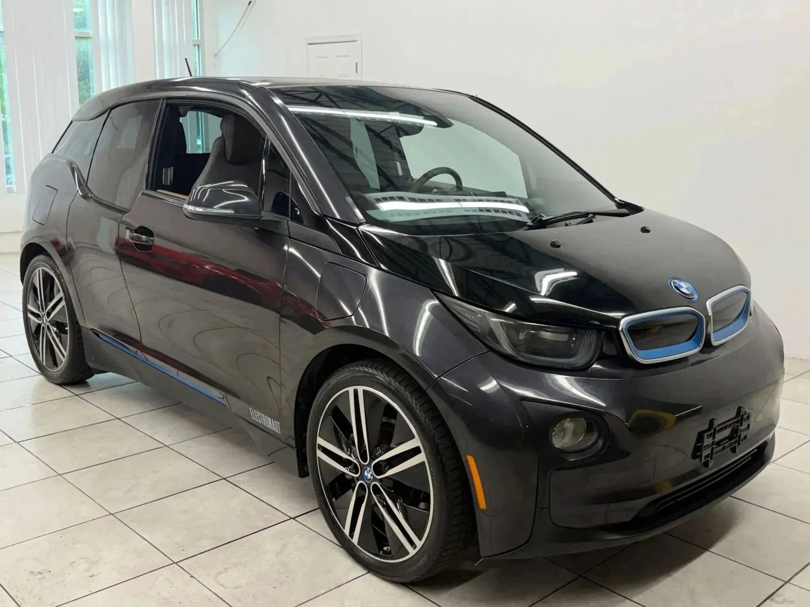 Used 2014 BMW i3 w/ Range Extender