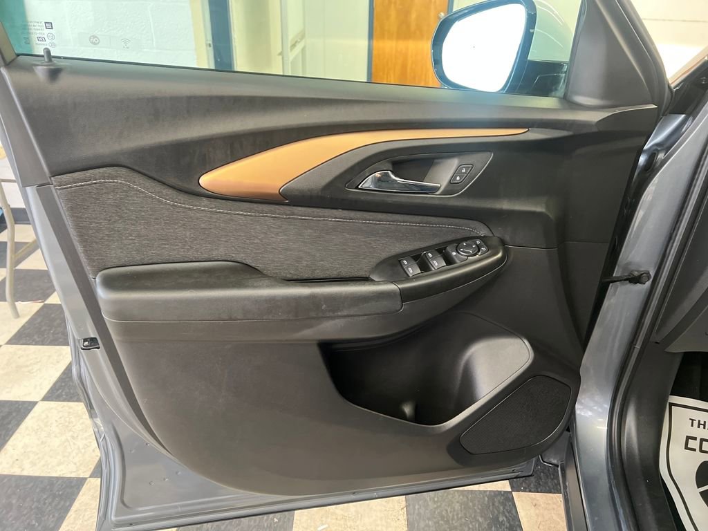 Used 2022 Chevrolet TrailBlazer ACTIV image 33