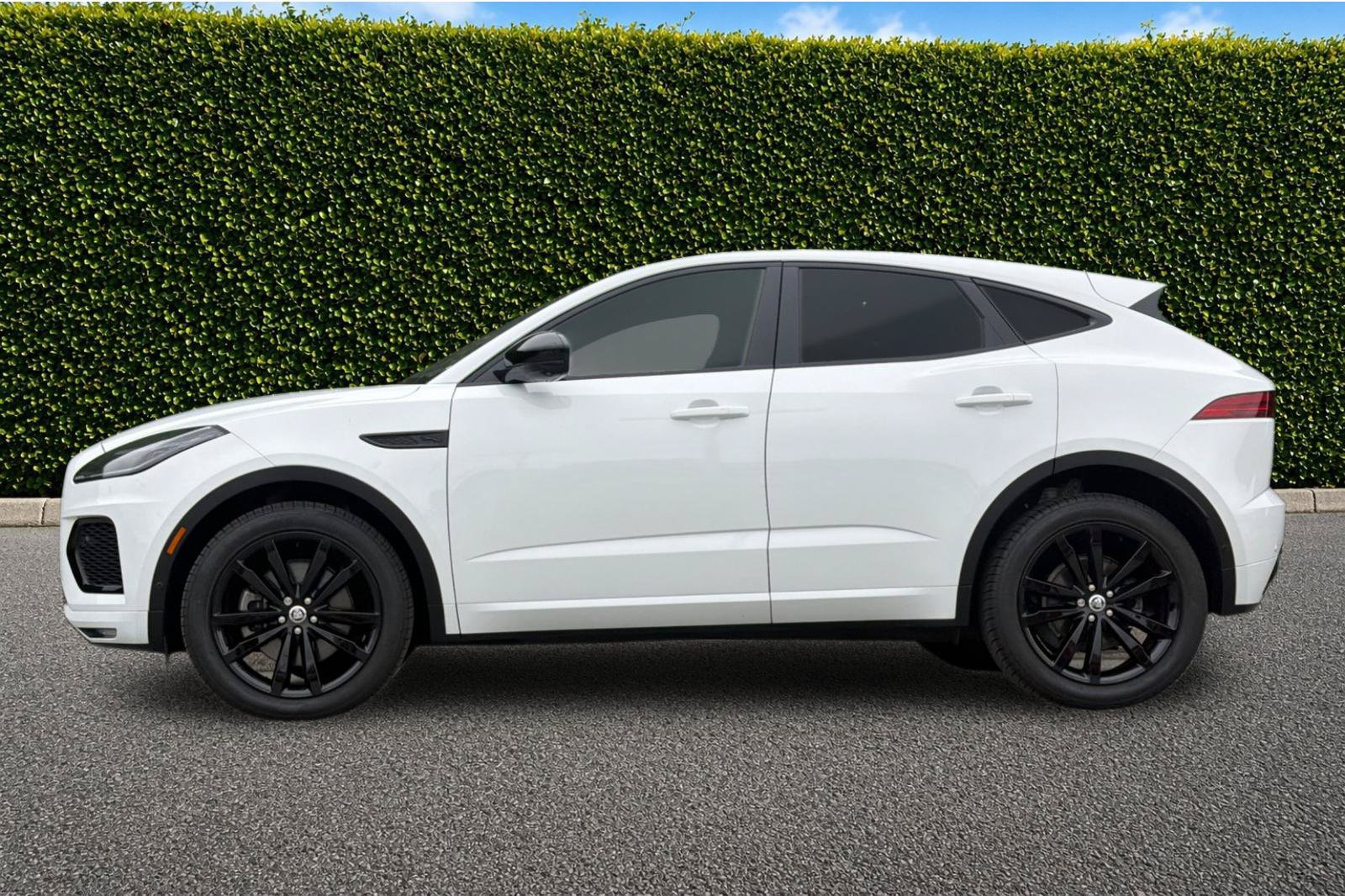 Used 2024 Jaguar E-PACE R-Dynamic SE AWD/4WD image 7