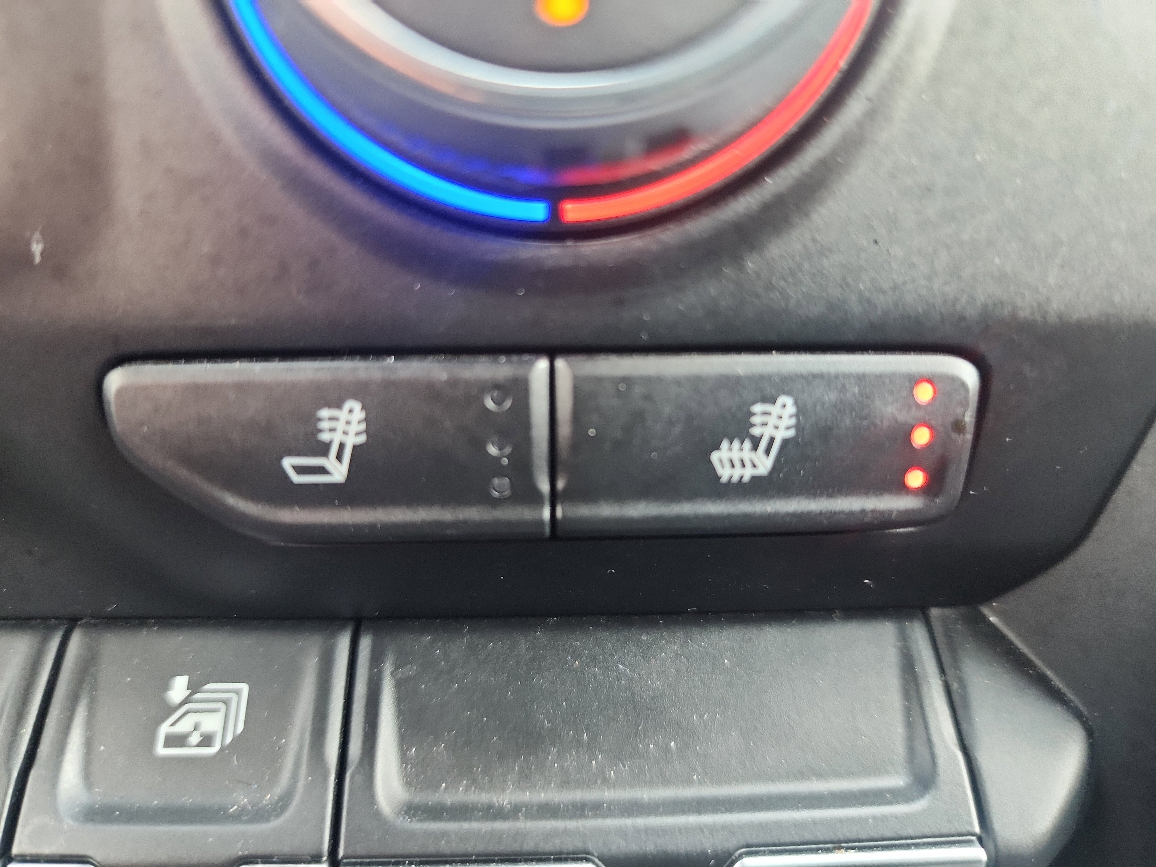 Used 2022 Chevrolet Silverado 1500 LT image 27