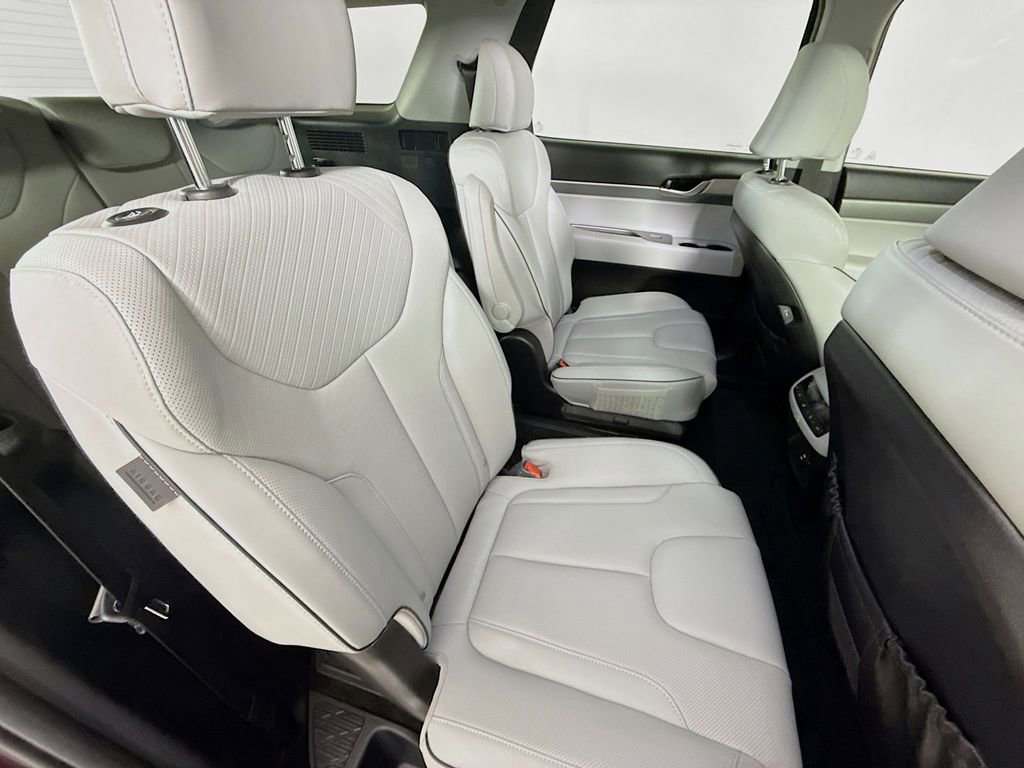 Used 2025 Hyundai Palisade SEL FWD image 28