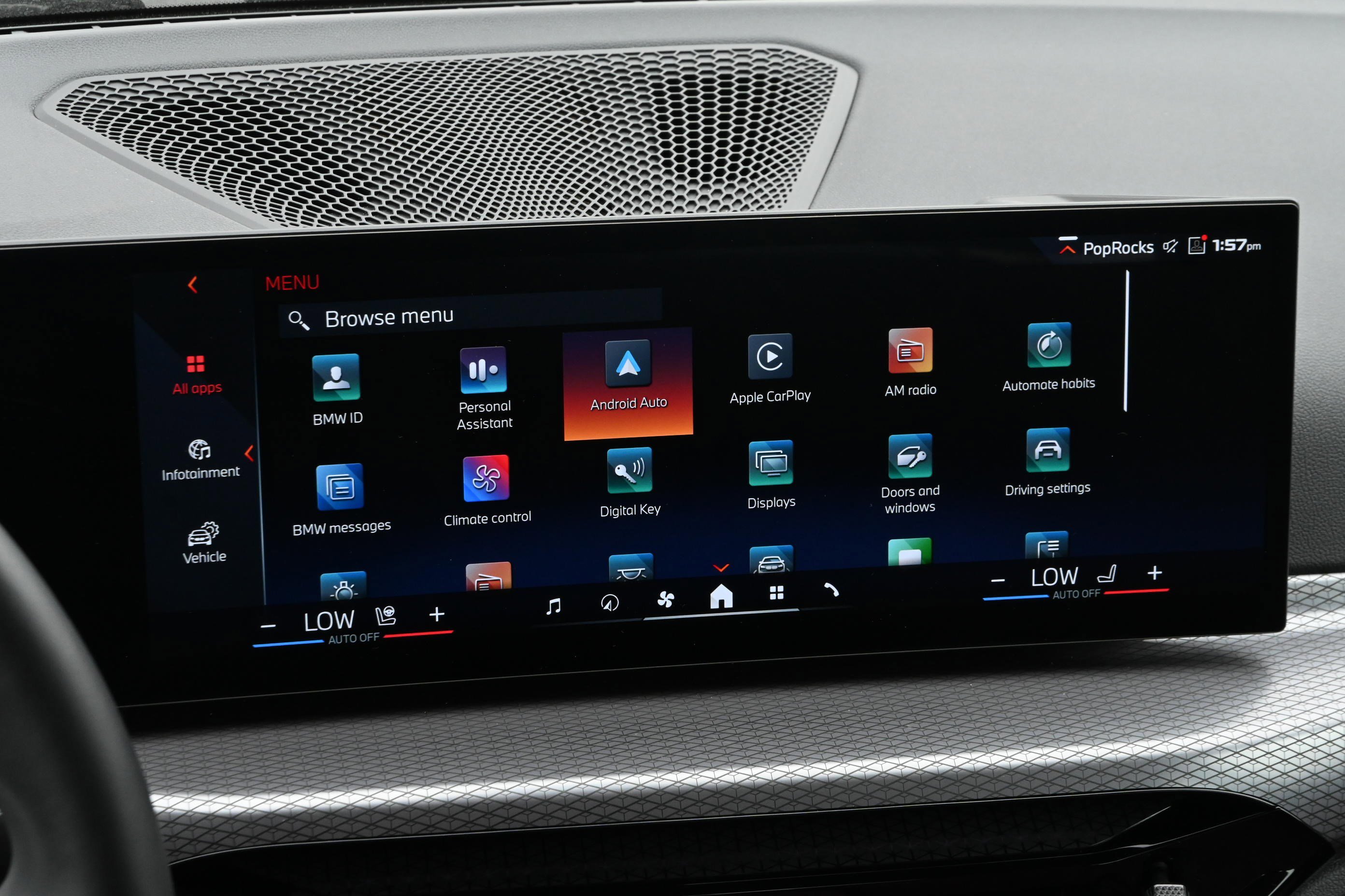 Certified 2025 BMW M440i image 33