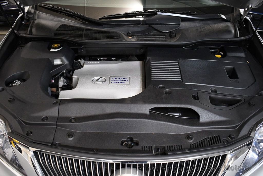 Used 2012 Jeep Wrangler Unlimited Sahara image 40