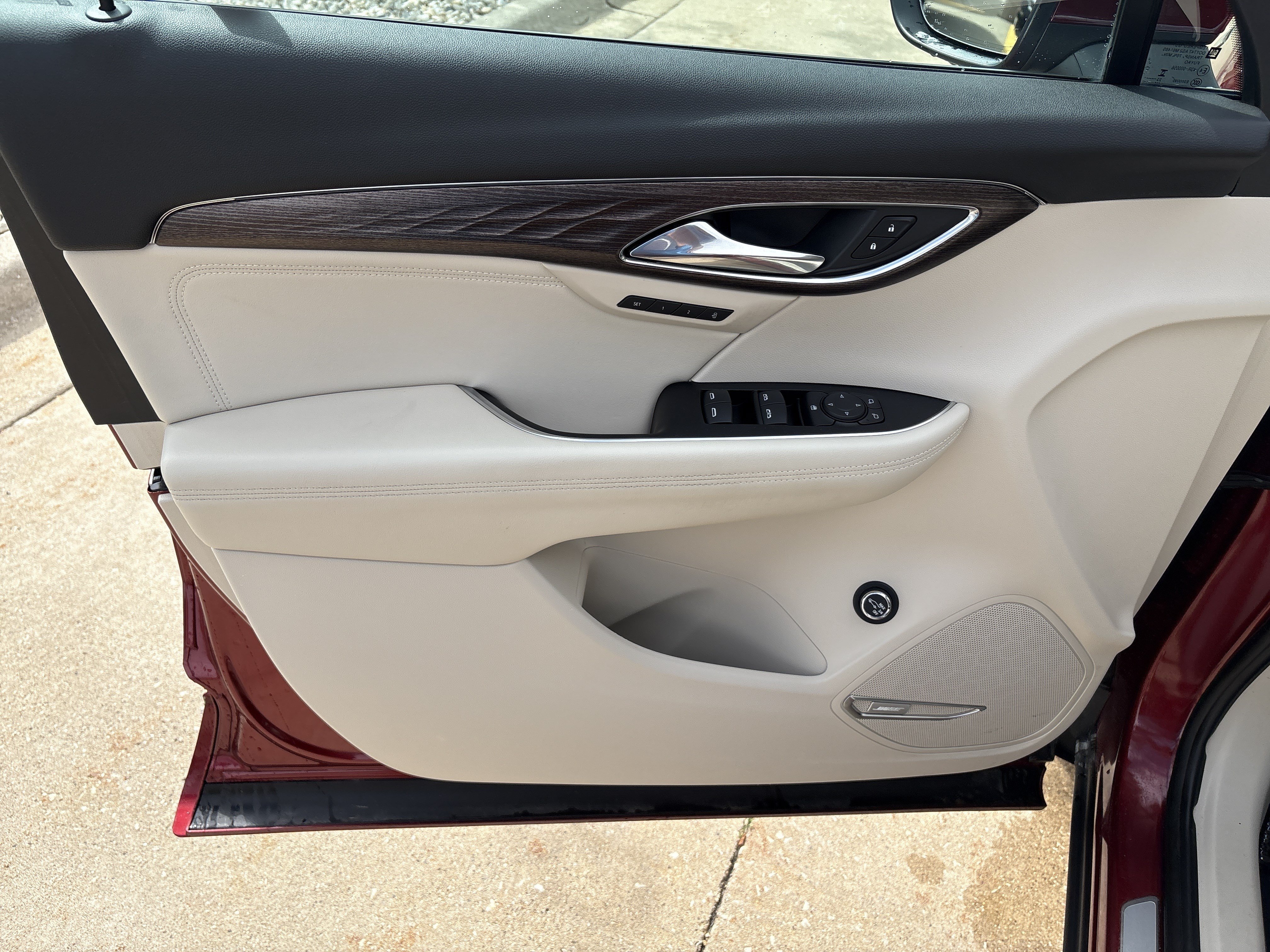 Used 2023 Buick Envision Avenir AWD/4WD image 15