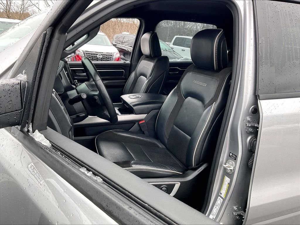Used 2024 RAM 1500 Laramie AWD/4WD image 9