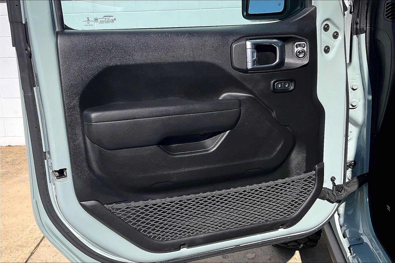 Used 2023 Jeep Wrangler Sport AWD/4WD image 27