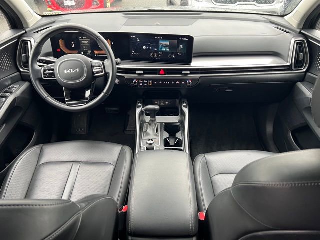 Used 2024 Kia Sorento S AWD/4WD image 10