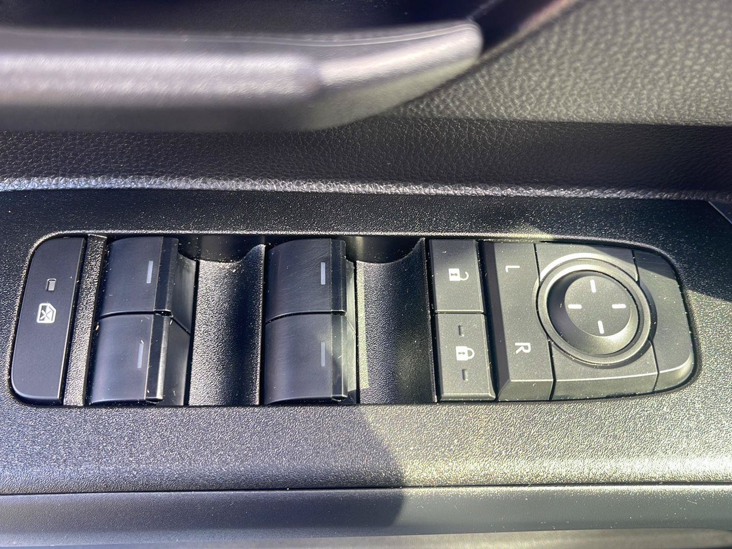Used 2026 Toyota 4Runner SR5 AWD/4WD image 17