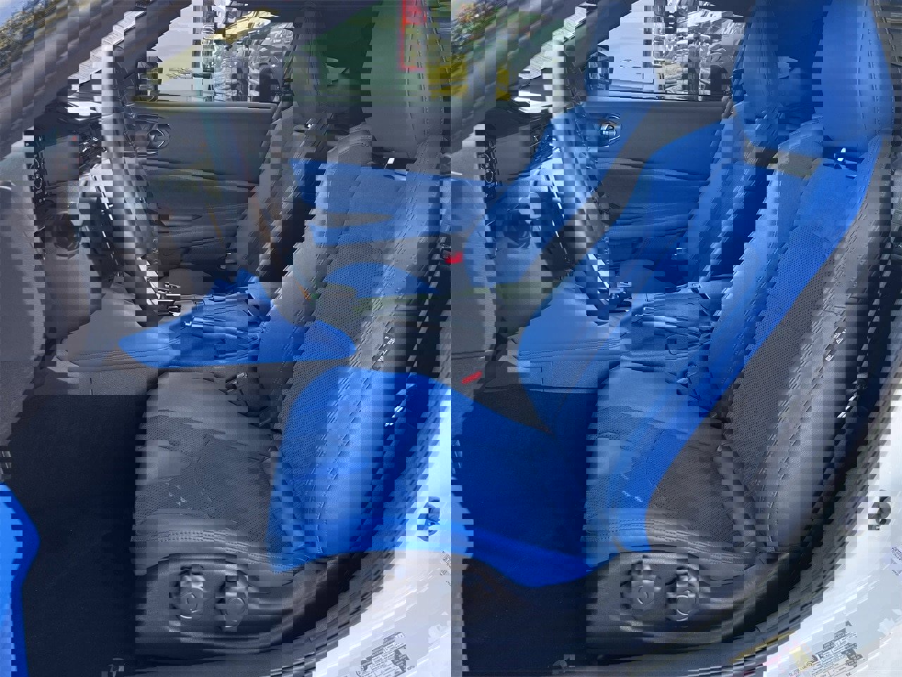 Certified 2024 Nissan Z Performance w/ Floor Mat Package image 25