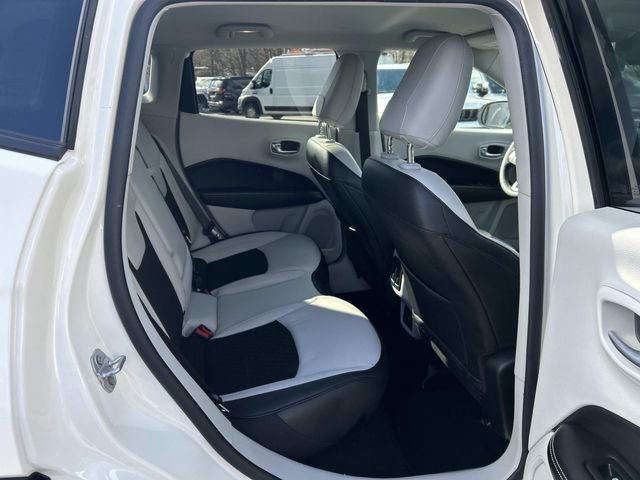 Used 2021 Jeep Compass Latitude image 14