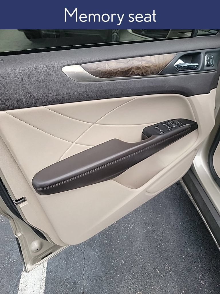 Used 2017 Lincoln MKC Reserve AWD/4WD image 8