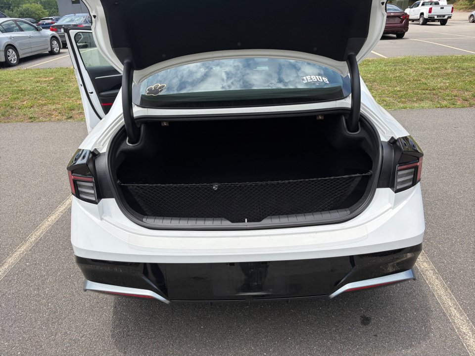 Used 2024 Hyundai Sonata SEL FWD image 19