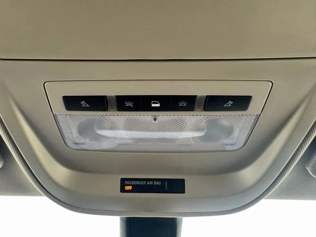 Used 2016 GMC Canyon SLT image 14