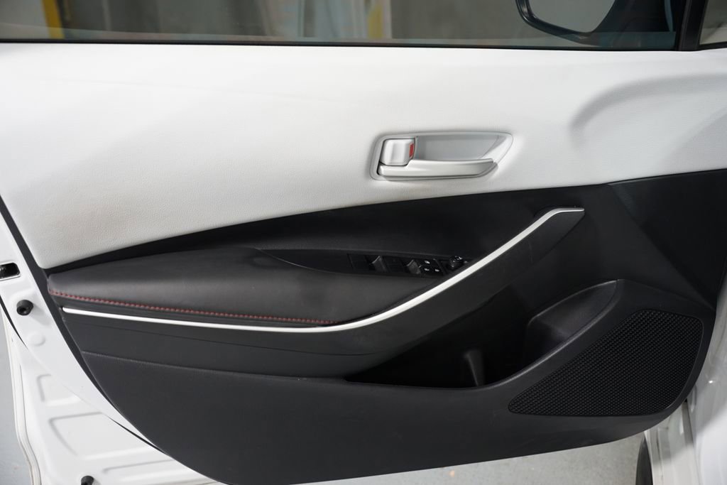 Used 2024 Toyota Corolla SE image 29
