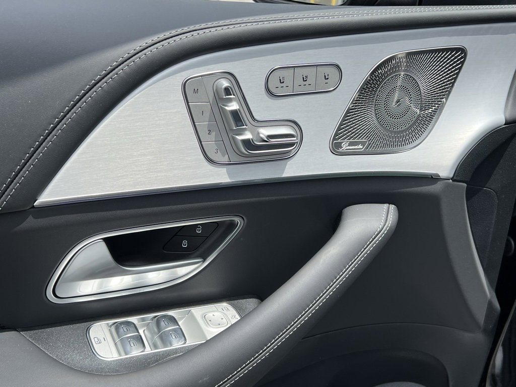 New 2025 Mercedes-Benz GLS 63 AMG 4MATIC image 19