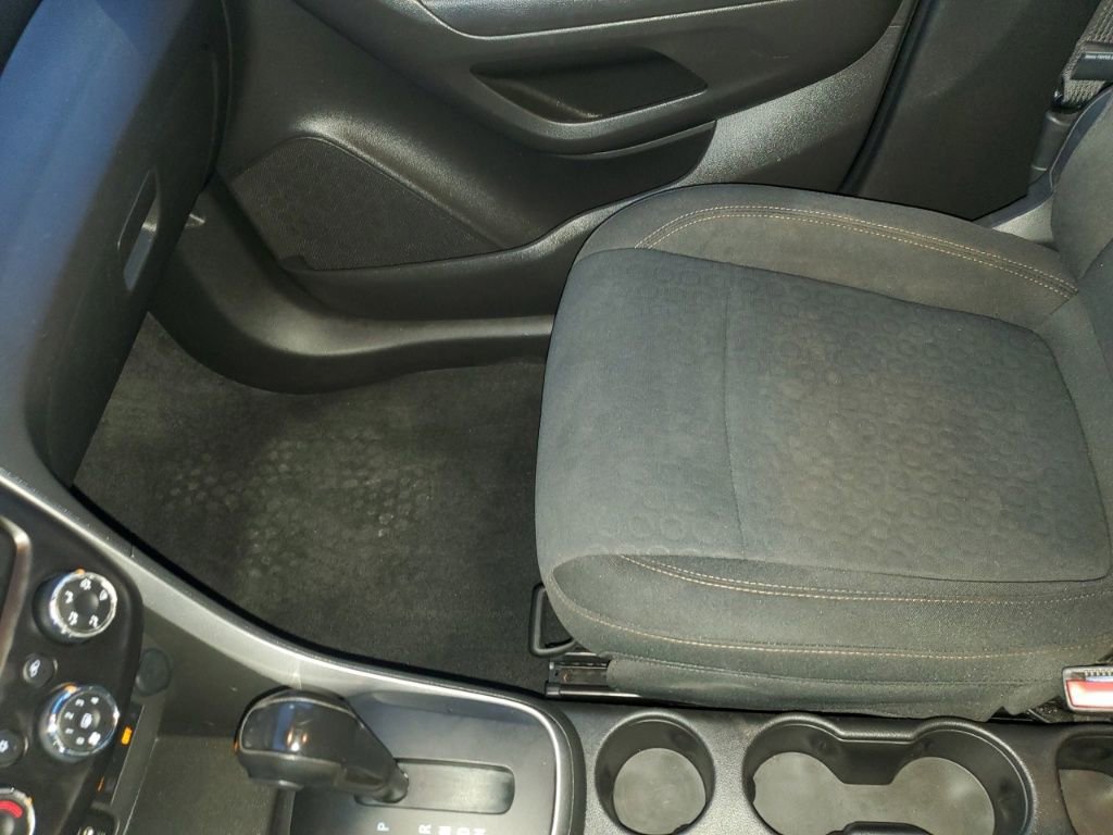 Used 2020 Chevrolet Trax LS w/ Tint and Cruise Package image 22