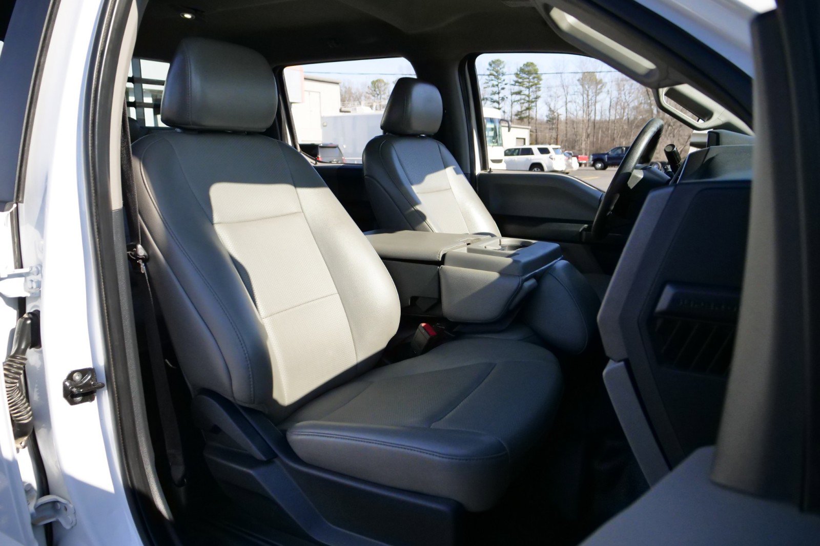 Used 2022 Ford F250 XL w/ Power Equipment Group image 30