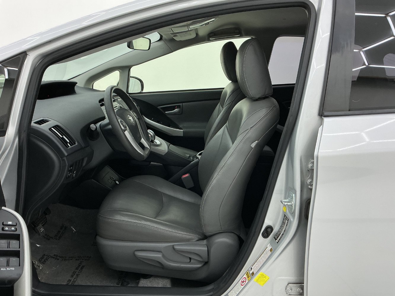 Used 2015 Toyota Prius Two FWD image 14