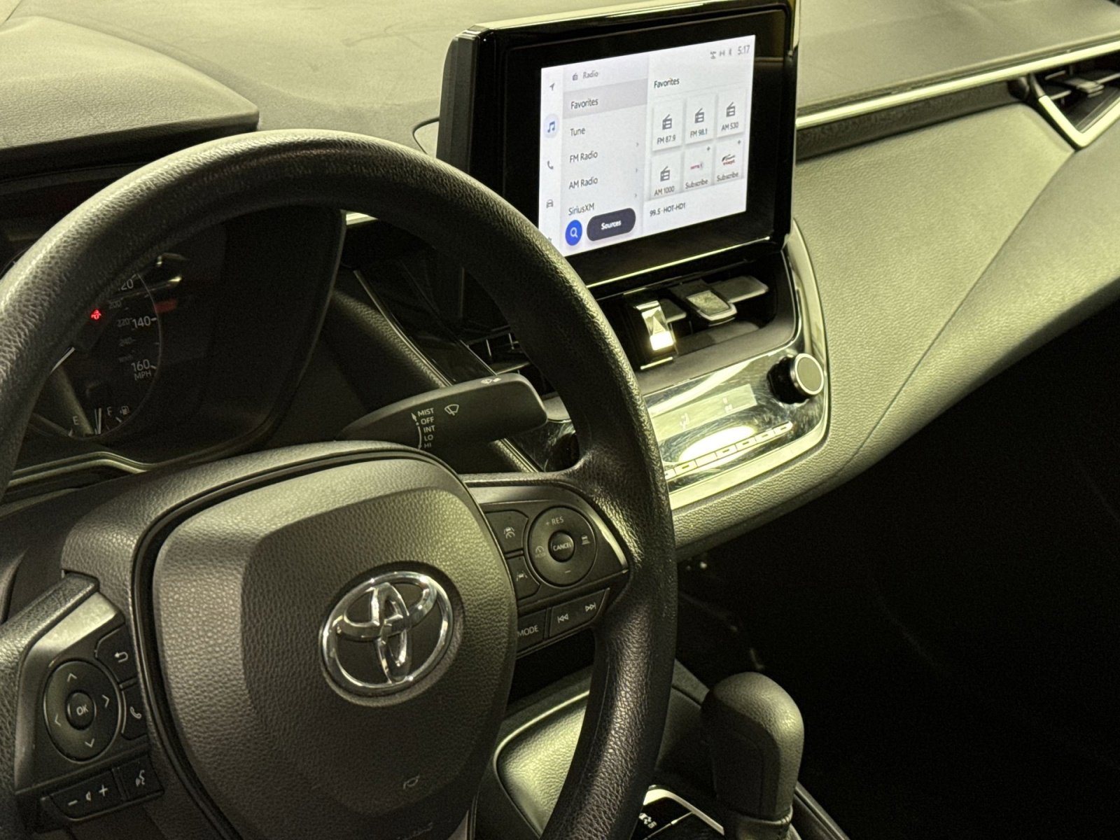 Used 2023 Toyota Corolla LE image 7
