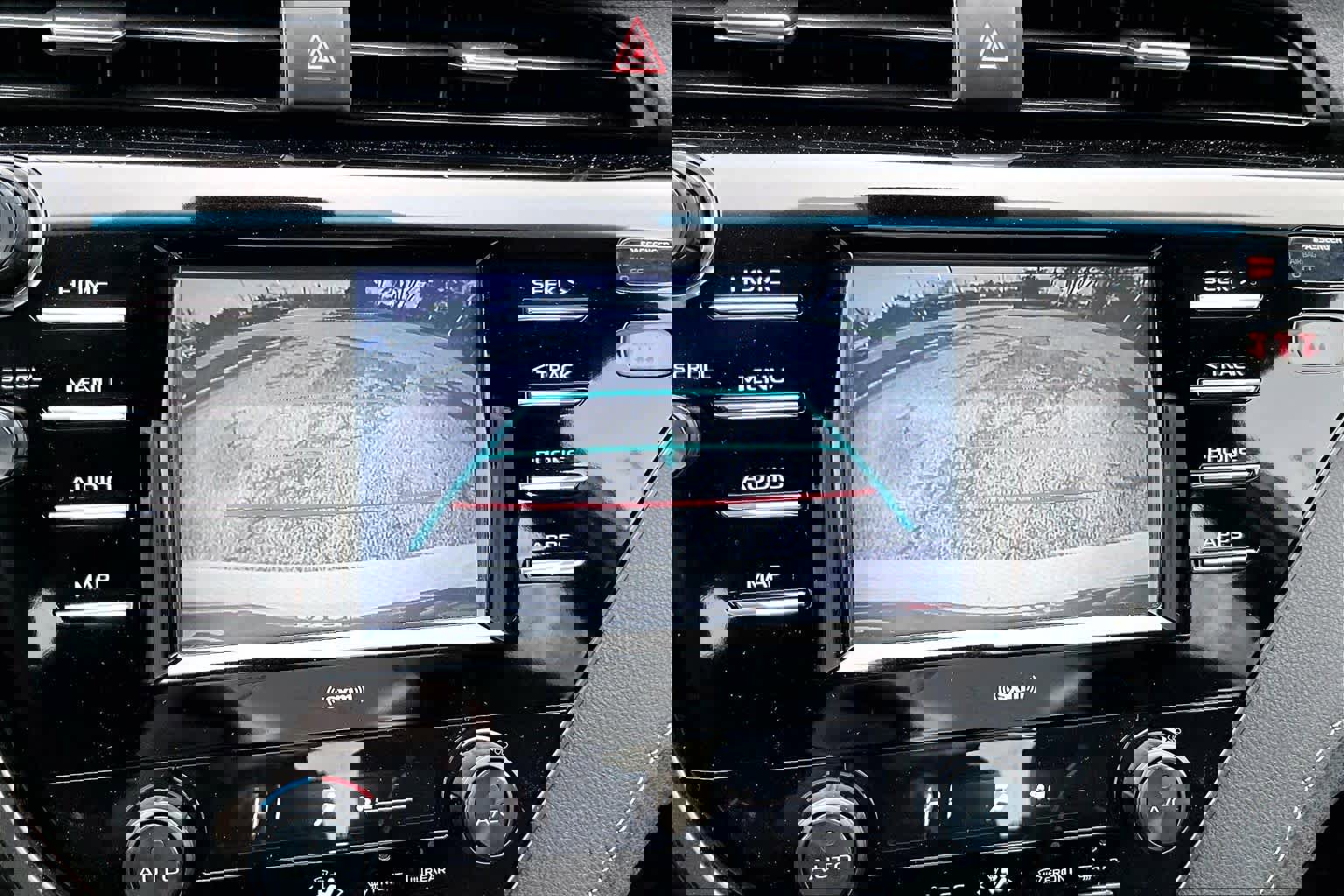 Used 2020 Toyota Camry SE image 26