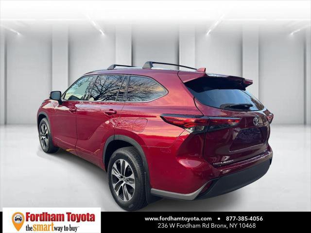 Certified 2021 Toyota Highlander XLE image 5
