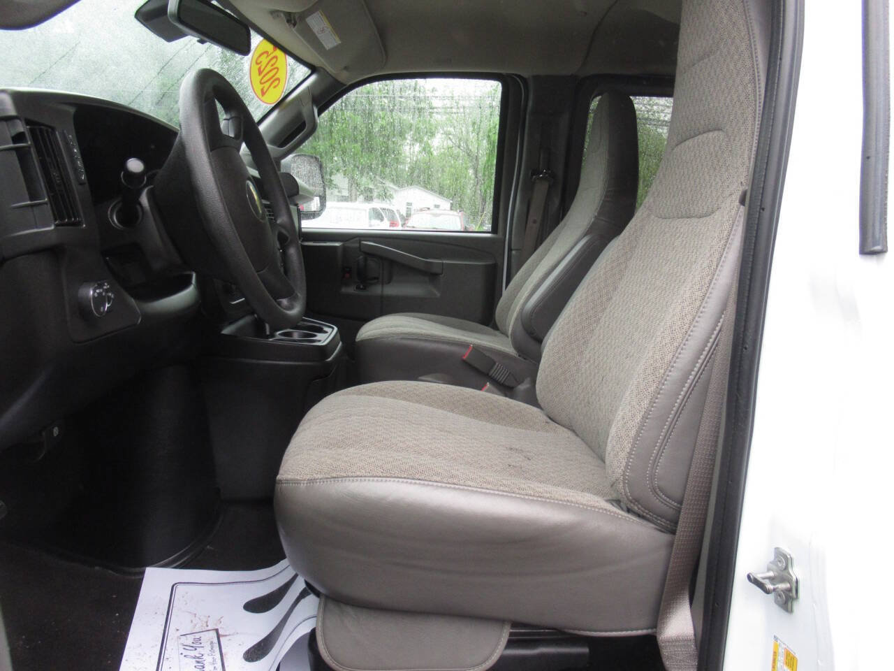 Used 2025 Chevrolet Express 3500 LT w/ LT Preferred Equipment Group RWD image 16