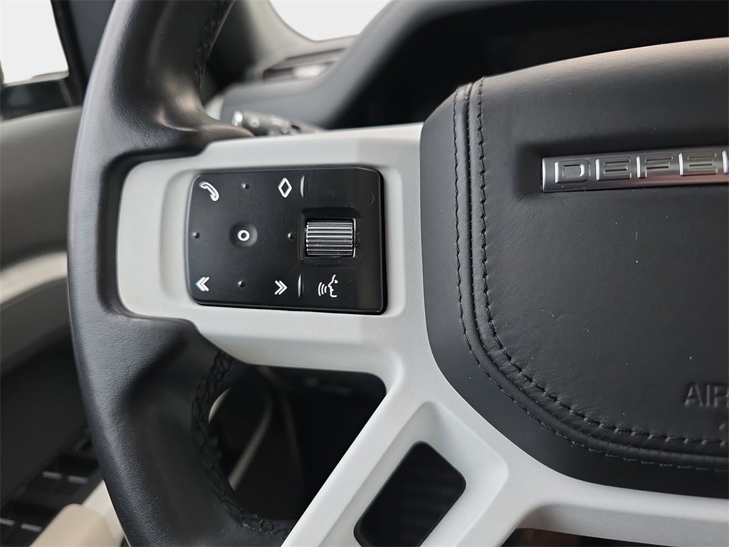 Used 2023 Land Rover Defender 130 First Edition image 18