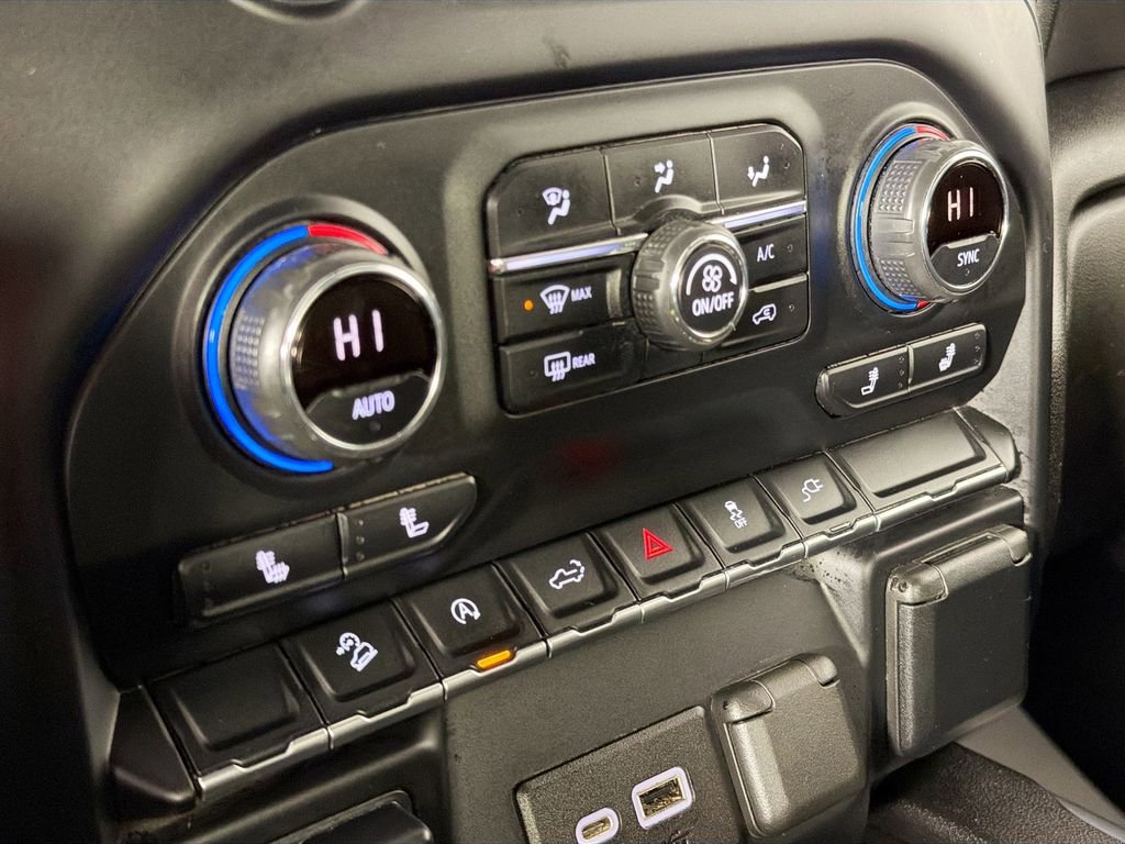 Used 2021 Chevrolet Silverado 1500 RST image 15