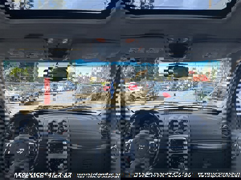 Used 2005 Jeep Liberty Limited image 16