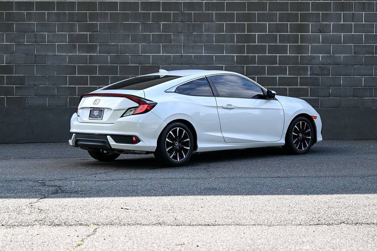 Used 2016 Honda Civic EX-T image 3
