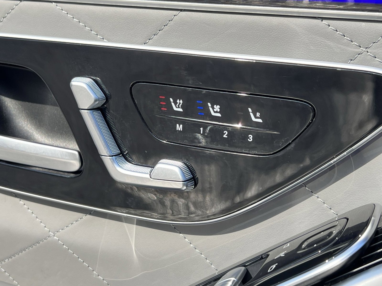 Certified 2024 Mercedes-Benz S 580 4MATIC Sedan image 34