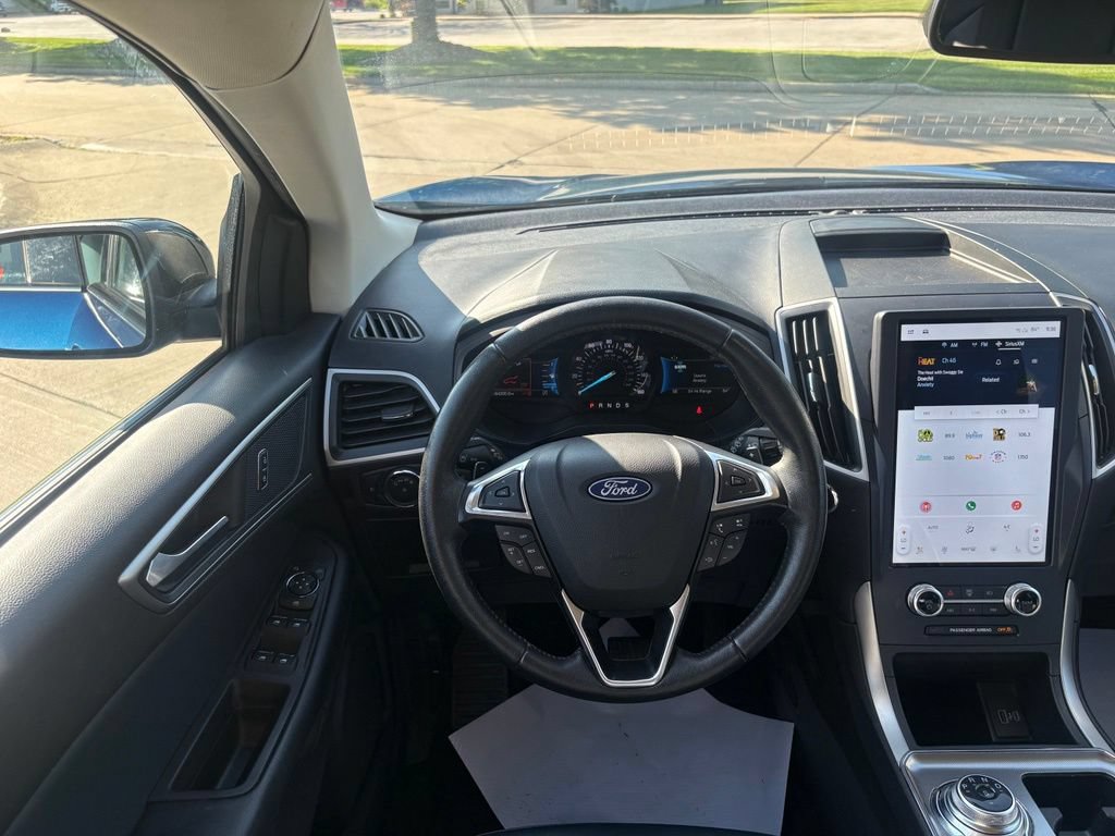 Used 2022 Ford Edge SEL w/ Sport Appearance Package AWD/4WD image 43