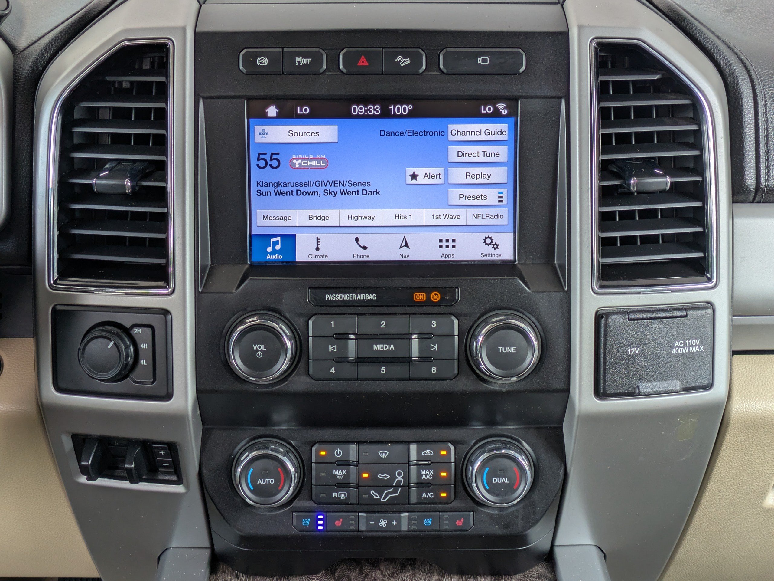 Used 2019 Ford F450 Lariat w/ Lariat Ultimate Package AWD/4WD image 19