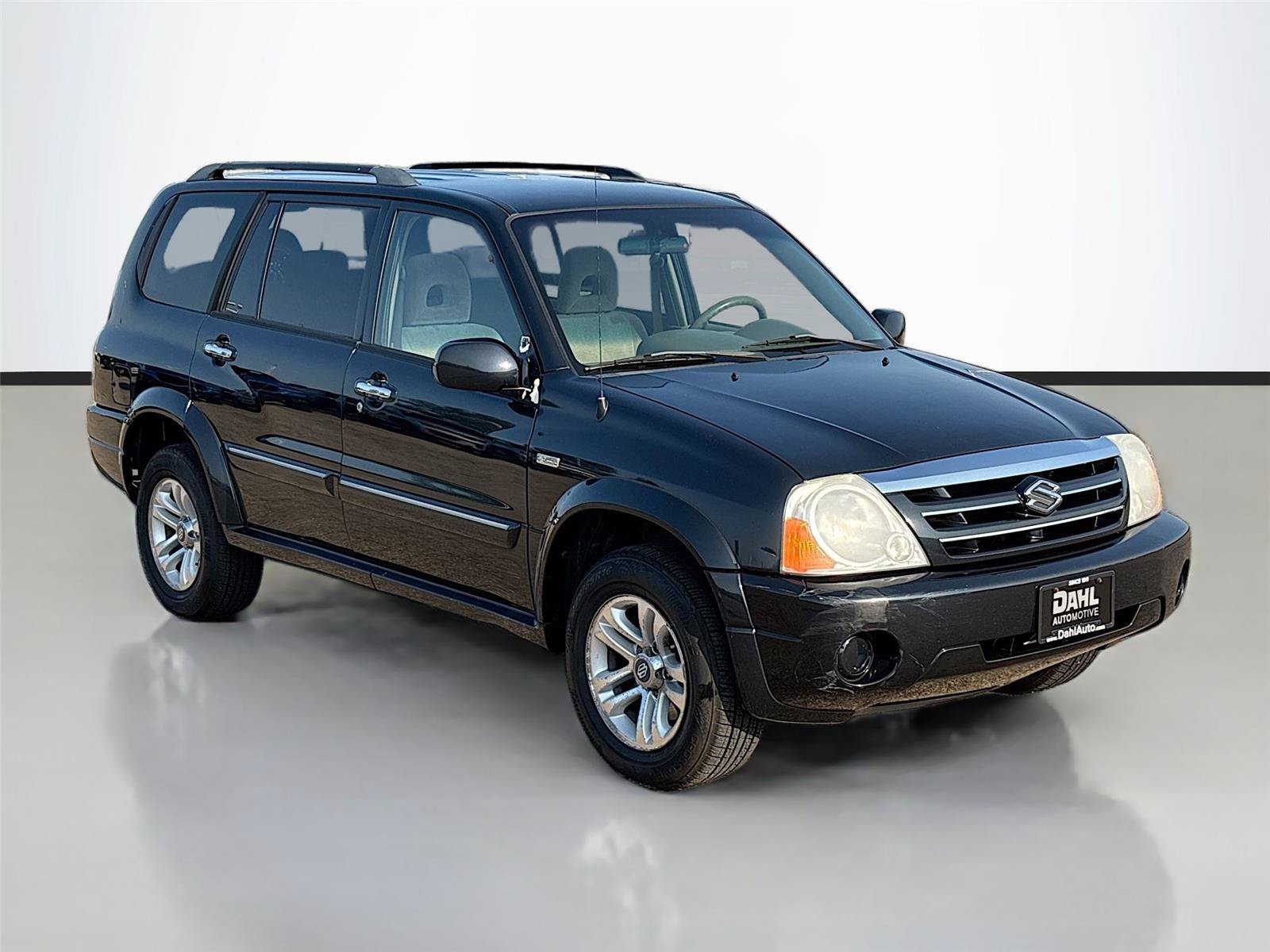 Used 2005 Suzuki XL7 4WD image 1