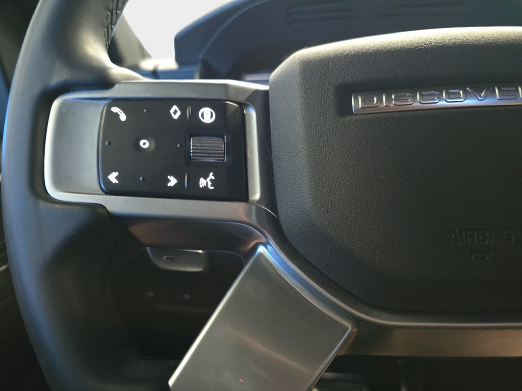 Certified 2024 Land Rover Discovery Dynamic SE AWD/4WD image 21